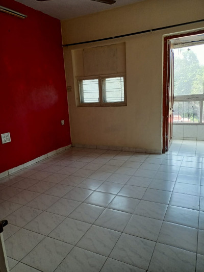 2BHK Flat on rent at Mithchowki, Marve Road, Malad West. Rose Manor CHSL.