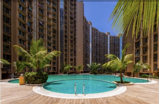 1BHK flat for sale in Marina Enclave, Malad West, Mumbai, offering scenic views and coastal fresh air.-1